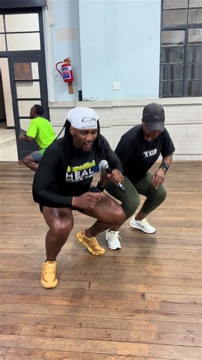 Invincible Moz: Unleashing Creative Energy