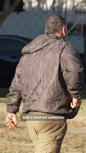 Man knocks down ICE mannequins in Nativity scene