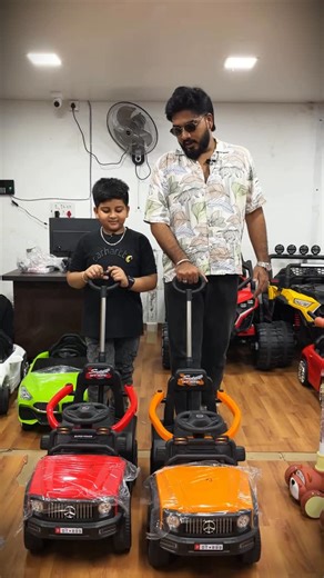 Billu on Instagram: "Daily car la school pogava😂🚘 @motokids.madurai 🚗🏍️ Madurai’s BIGGEST Kids Cars, Bikes & Jeep Showroom! Premium battery ride-ons starting from just ₹3,500 😍 Let your little one ride in style with our exclusive collection! ✨ Price Range: • Bikes: ₹3,500 – ₹16,000 • Cars: ₹6,000 – ₹9,000 • Jeeps: ₹7,000 – ₹25,000 📦 Delivery available all over South India! Visit us or order from home 💯 📍 Address: 222, Bypass Rd, Ponmeni, Madurai, Tamil Nadu – 625016 📞 Contact: 95976 263