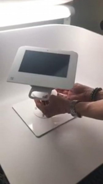 Clover Mini Screen Protector Installation Instructions