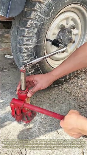 Leveraging Mechanical Force: How Workers Loosen Stubborn Bolts With Jack and Socket