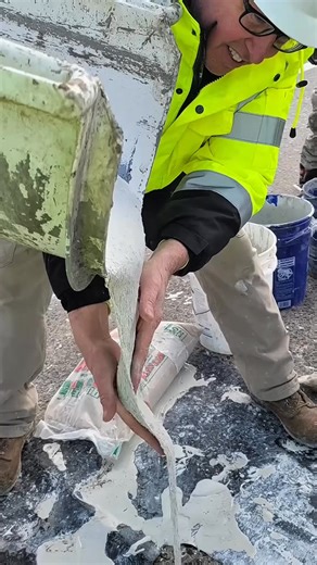 This concrete that competes with steel in United States 🇺🇸 #construction #build #concrete | Hard Frame USA