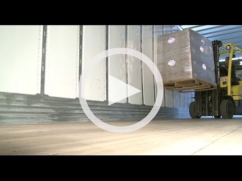 4000D-X Composite® Rub Test | Utility Trailer Manufacturing