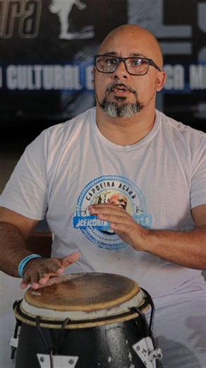 Na capoeira | A capoeira em destaque on Instagram: "Sente esse axé… não tem como ficar parado🎶 🎙️@marcosbadaga @acamb_barradochoca Aconteceu no 7⁰ movimento cultural Ubuntu barra do choça BA . . Siga:@na.capoeira e @mauro_acamb . Filmagem📽️:@amandaah_alvesss Cantiga do grande @mestrando_xue . Curta e compartilhe para mais conteúdos sobre capoeira! . Collab: @jornaldocapoeira @so_capoeira @capoeira.post . . #capoeira #issoécapoeira #musicadecapoeira #capoeiradabahia #berimbau #mauroacamb #soca