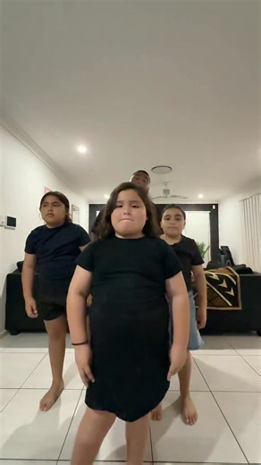 Havea Matangi on Instagram: "😎✌🏾✌🏾"