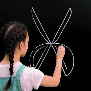 37M views · 578K reactions | Easy drawing on the school board. ‍ bit.ly/2waTlcF | 5-Minute Crafts | Facebook