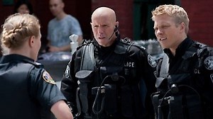 Watch Flashpoint Season 4 Episode 18 - A Call To Arms