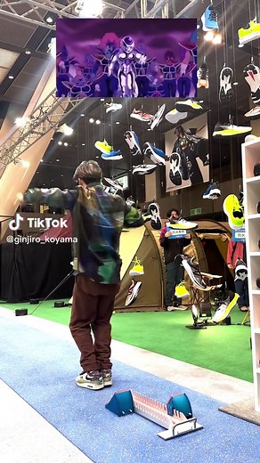 走る気ない男#anime #animedance #背中男 @ワークマン公式