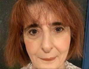 A patsy for expensive cosmetics as a young woman, I’d dash to the nearest department store when I read about a new lipstick with pigments worthy of Picasso or foundation with more minerals than the Dead Sea. Now that I’m older and, of course, wiser, I care how blushes and shadows actually make me look. Not how a slick magazine ad promises I’ll look. If there’s one beauty brand that caresses aging skin with just the right amount of color and coverage, plus the perfect consistency, it’s @lorealpar