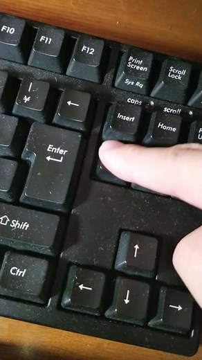 キーボードのDeleteキーを押す方法