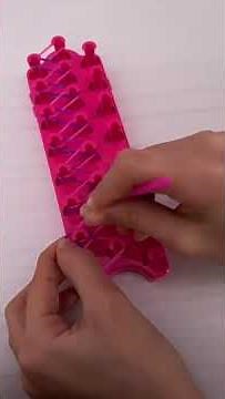 Tutorial on how to make rubber band bracelets 💗