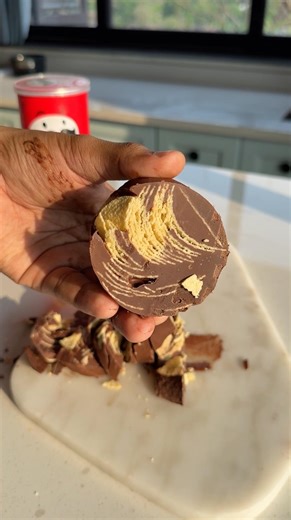 Trying the viral Chocolate Pringles hack 😳🫣 What do you think of this? #shorts