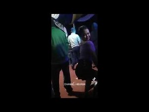 Goyang wik wik di atas panggung