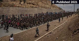 After Sudden Defeat, Captured Ethiopian Soldiers Are Marched to Prison