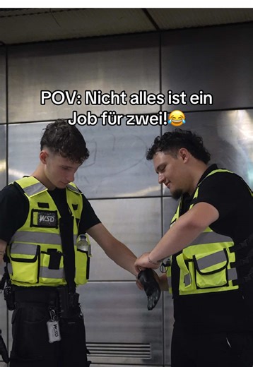 Wir kommen immer zu zweit!😎 #WSDSecurity #fachkraftfürschutzundsicherheit #Sicherheitskraft #Security #funny #schichtdienst #sicherheitsdienst