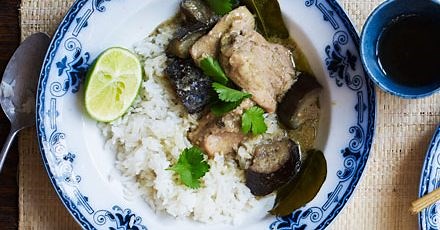 Slow cooker Thai chicken curry