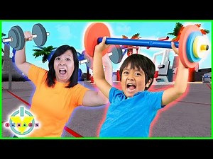 RYAN IS STRONGER THAN MOMMY ! Roblox Weight Lifting Simulator 3 Let's Play