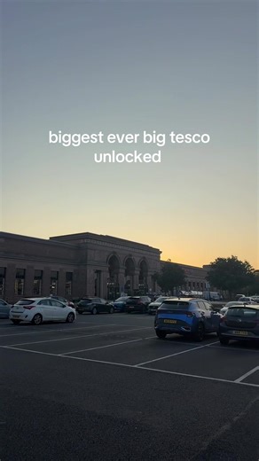 Exploring the Largest Tesco Store Experience