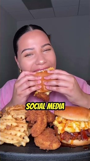 chicken sandwich popeyes VS chick-fill-a 🍗🍗