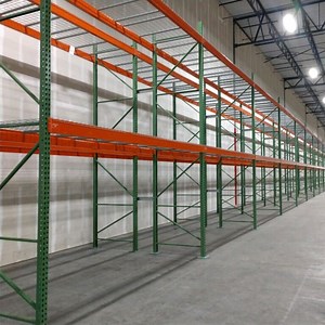 [Hot Item] Adjustable Teardrop Pallet Racking System for Versatile Storage Solutions