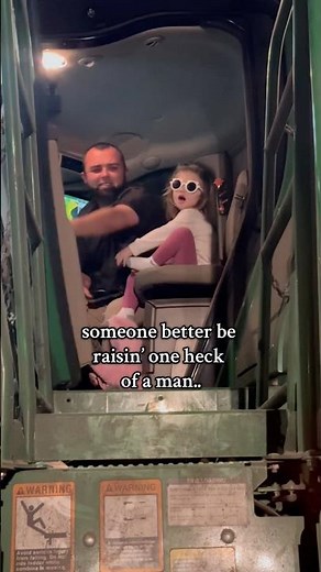 Nothing compares to the love between a father and his daughter. 💕#ParentingLife#KidNotSleeping#baby