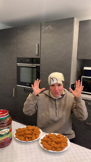 Elif 🦋 (@_elifoooo)’s videos with Originalton - Elif 🦋