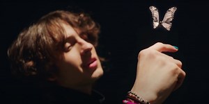 "Farfalle" di Sangiovanni, ecco il video ufficiale del brano in gara al Festival di Sanremo 2022