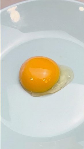 How to Separate Egg Yolks from Whites: Easy and Fast Methods