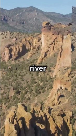 🌊 Explore Oregon's Rogue River: A Natural Wonder Unveiled! What Lies Beyond the Bend? 🌲🛶