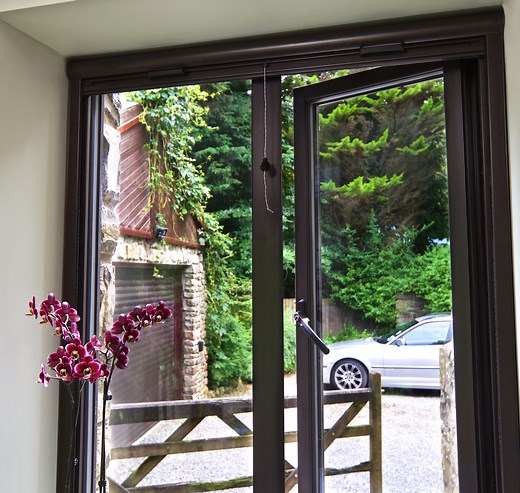 Window Insect Screens | Fly Screen Windows UK | Bespoke Fly Screens