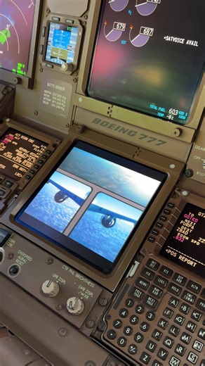 Exploring Boeing 777 Cockpit Features and Aviation Insights