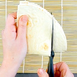 371K views · 383 reactions |  Unser neuestes Kochbuch „DIE GRÖSSTEN HITS TEIL 2“ kannst du hier bestellen: https://amzn.to/32tlBZe Richtig gut!   Zu den Rezepten: https://bit.ly/3qc3obZ | Leckerschmecker | Facebook