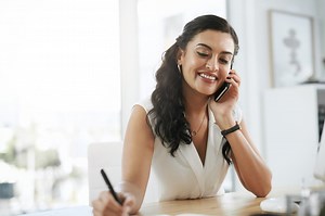 Agent vs. Manager: The Ultimate Guide for Actors (2024)