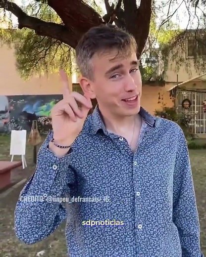 Translates the sound of 'Old Iron' 🛻 into French 🇫🇷 and it goes viral