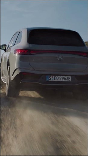 Accelerate into the future.​ The Mercedes-Benz EQS SUV.