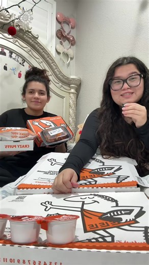 Little Caesars Pizza Mukbang Experience at Midnight