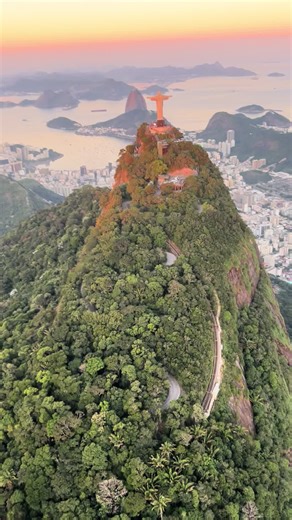Explore the Vibrant Beauty of Rio De Janeiro in Brazil