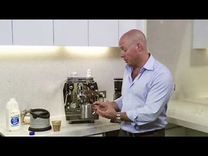 How To Use A Manual Coffee Machine