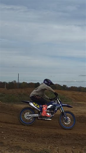 14 reactions | Fun weekend working the Mini Os SX replica track with @kilbarger412 @whitchy149 #seven #motocross #supercross #yamaha #blucru #motolife | Seven Henderson #34 | Facebook