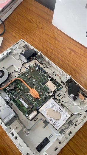 553K views · 3.2K reactions | Upgrade your old PC or laptop with an...