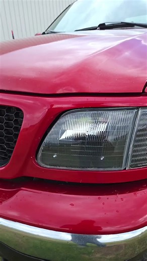 2002 Ford F150: Features and Specifications