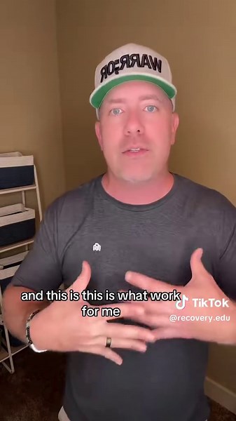 I share for educational purposes only! Getting sober & want help? Try @Sunflower Sober App 🌻 for free, link in bio ⬆️ sunflowersober.com this is amazing to use if you are getting sober! #addiction #recovery #edutok #onthisday #sober