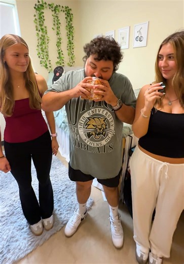 Dorm Tour: Discover Our Space and Fun Memories