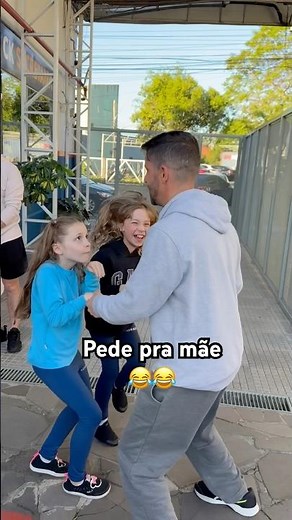 É um corre corre 😂😂 #youtubeshorts #shosts