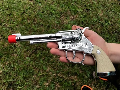 Parris mfg co. Die cast metal western toy replica cap gun