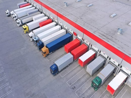 Distribution Center Benefits and Key Processes Explained