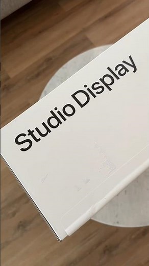 Apple Studio Display 27 inch 5K Monitor Unboxing