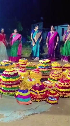 Govardhana girulu song kolatam. #Bathukamma festival celebrations😊😊❤️💫