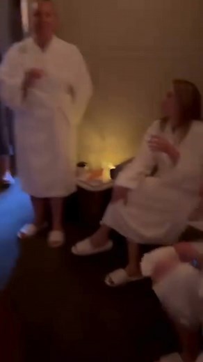 You can now hold this year's entire staff Christmas party at Temple Day Spa. Imagine your team unwinding with our award-winning treatments, relaxing in our lounge over gourmet platters and bubbles, and leaving with a genuine sense of calm and appreciation. We have a range of event types to choose from and can cater for up to 20 people. | Temple Day Spa