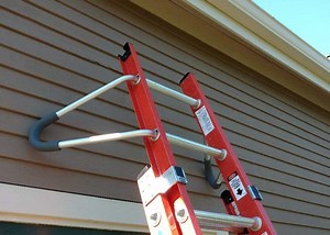 Best Ladder Stabilizer For Added Safety - A Buying Guide